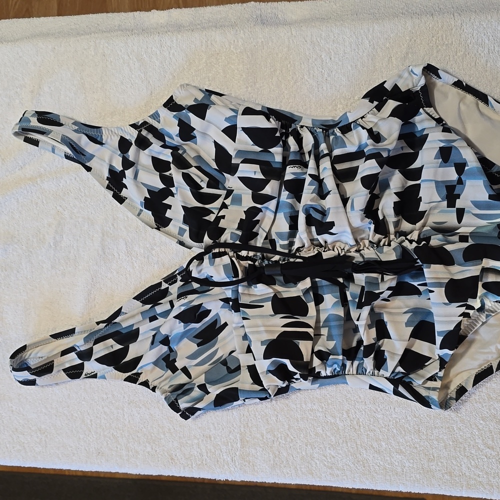 Shan One-piece Swim Suit